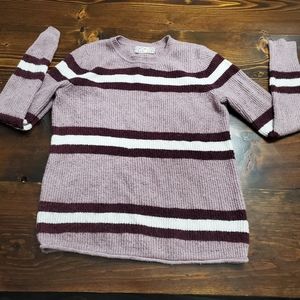Lilac and maroon sweater